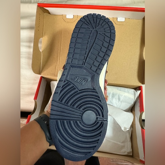 2023
Wmns Dunk Low Premium
'Vintage Navy' - Picture 3 of 4